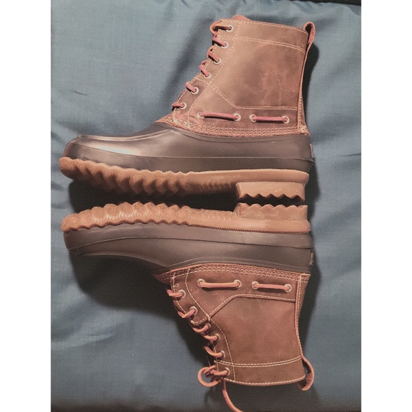 Men's Decoy Duck Boot in Dark Tan and Navy by Sperry - Picture 12 of 12